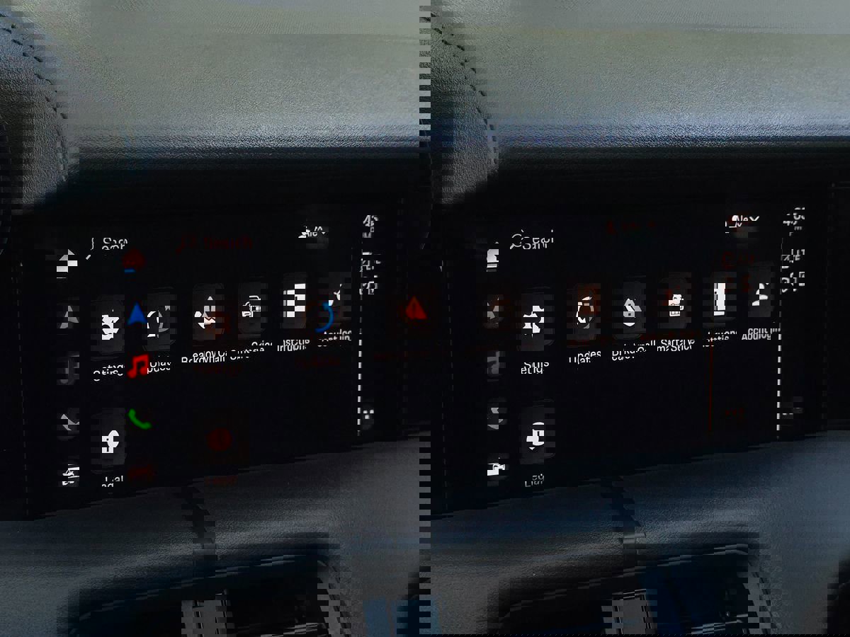 Used 2023 Porsche Taycan image 39