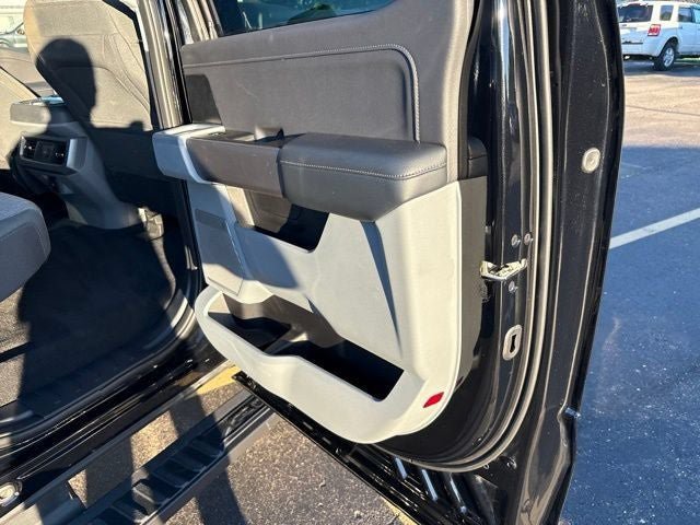 Used 2025 Ford F250 XLT w/ Black Appearance Package AWD/4WD image 14