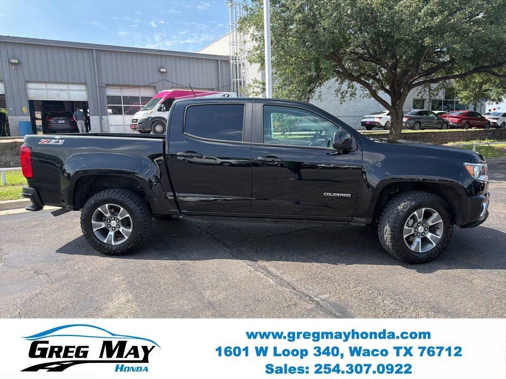 Used 2020 Chevrolet Colorado Z71 RWD image 2