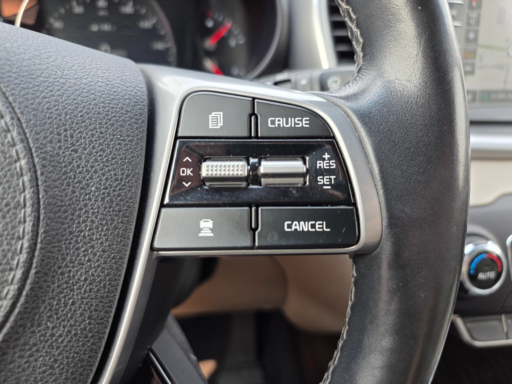 Used 2019 Kia Sorento EX w/ EX Touring Package AWD/4WD image 21