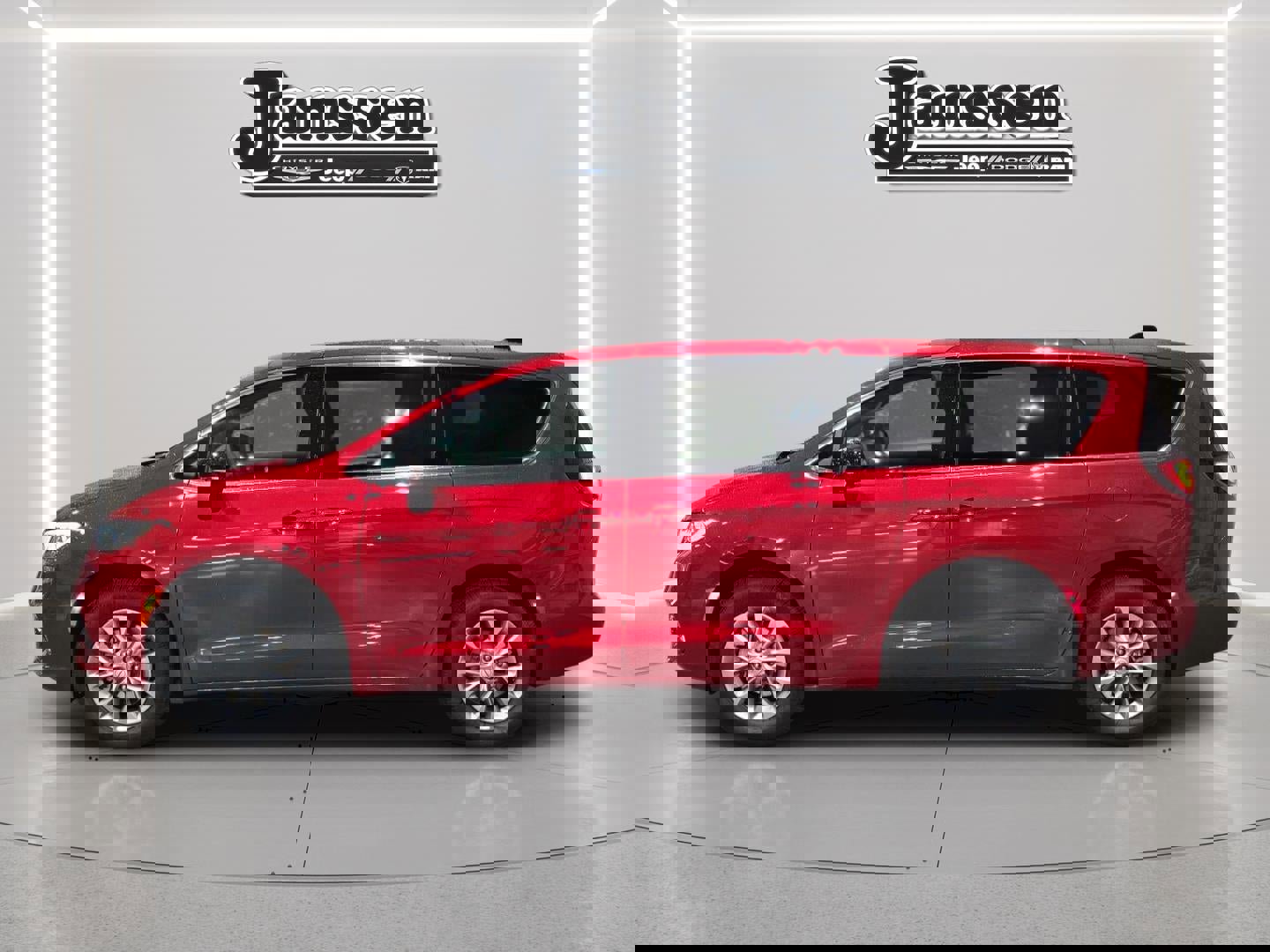 New 2026 Chrysler Pacifica Select image 2