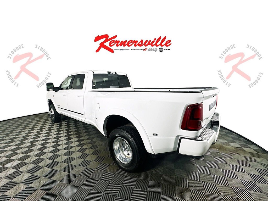 New 2026 RAM 3500 Limited w/ Towing Technology Group image 5