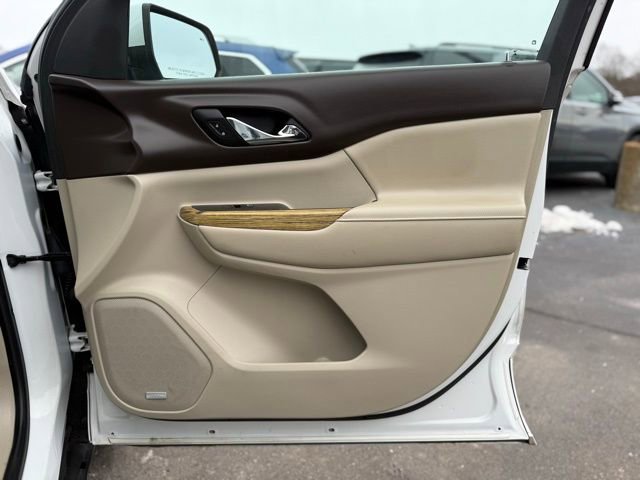 Used 2017 GMC Acadia Denali w/ Technology Package image 21