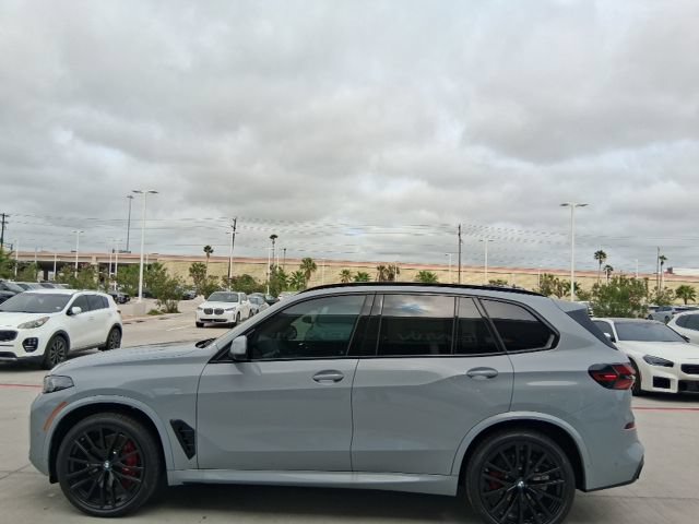 New 2026 BMW X5 sDrive40i w/ M Sport Package RWD image 3