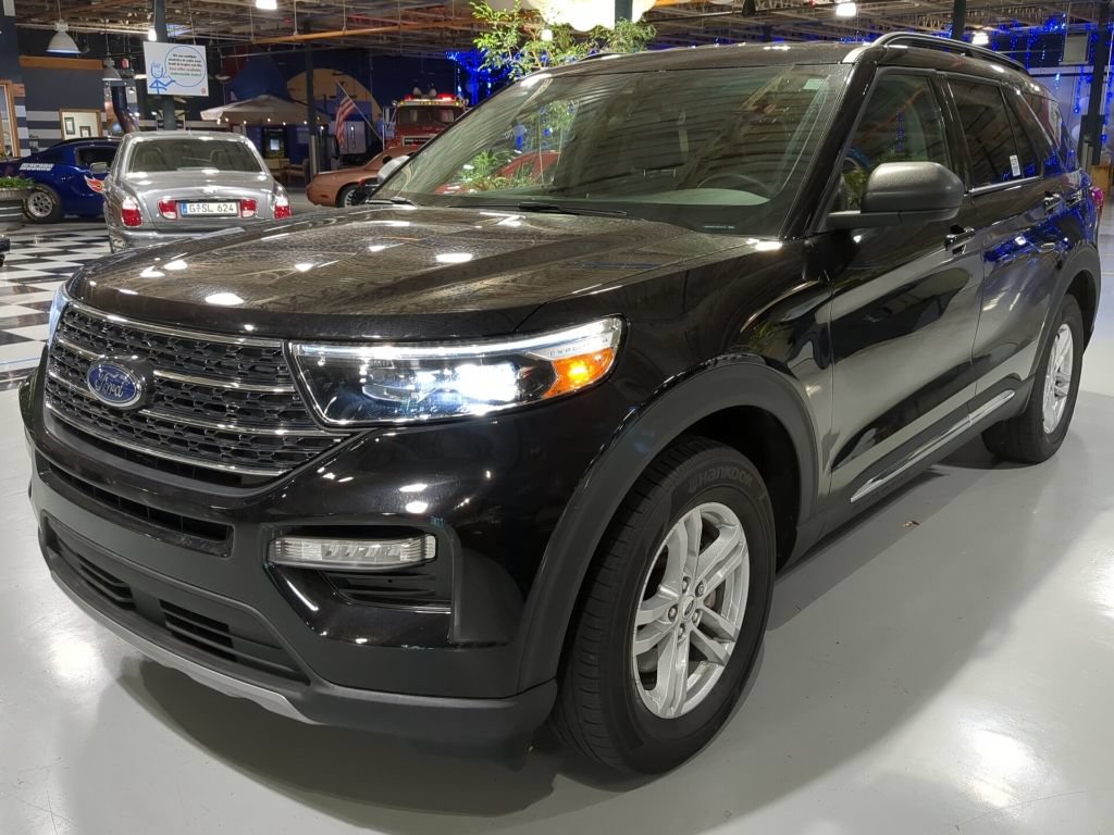 Used 2023 Ford Explorer XLT w/ Equipment Group 202A AWD/4WD video 1
