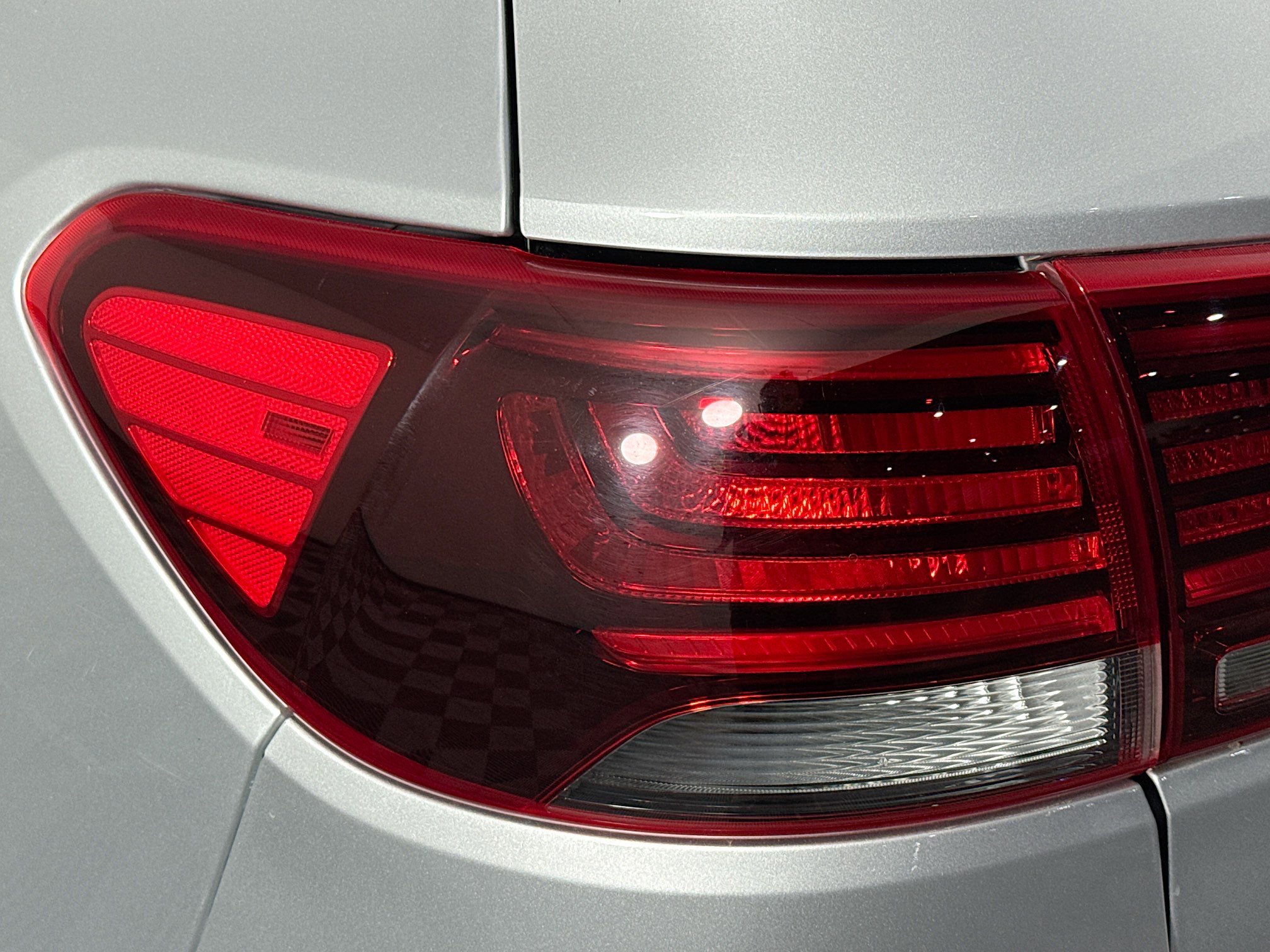 Used 2020 Kia Sorento LX image 30