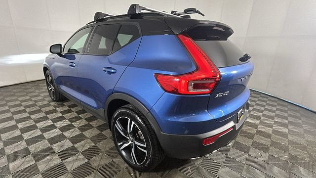 Used 2019 Volvo XC40 T5 R-Design AWD/4WD image 4