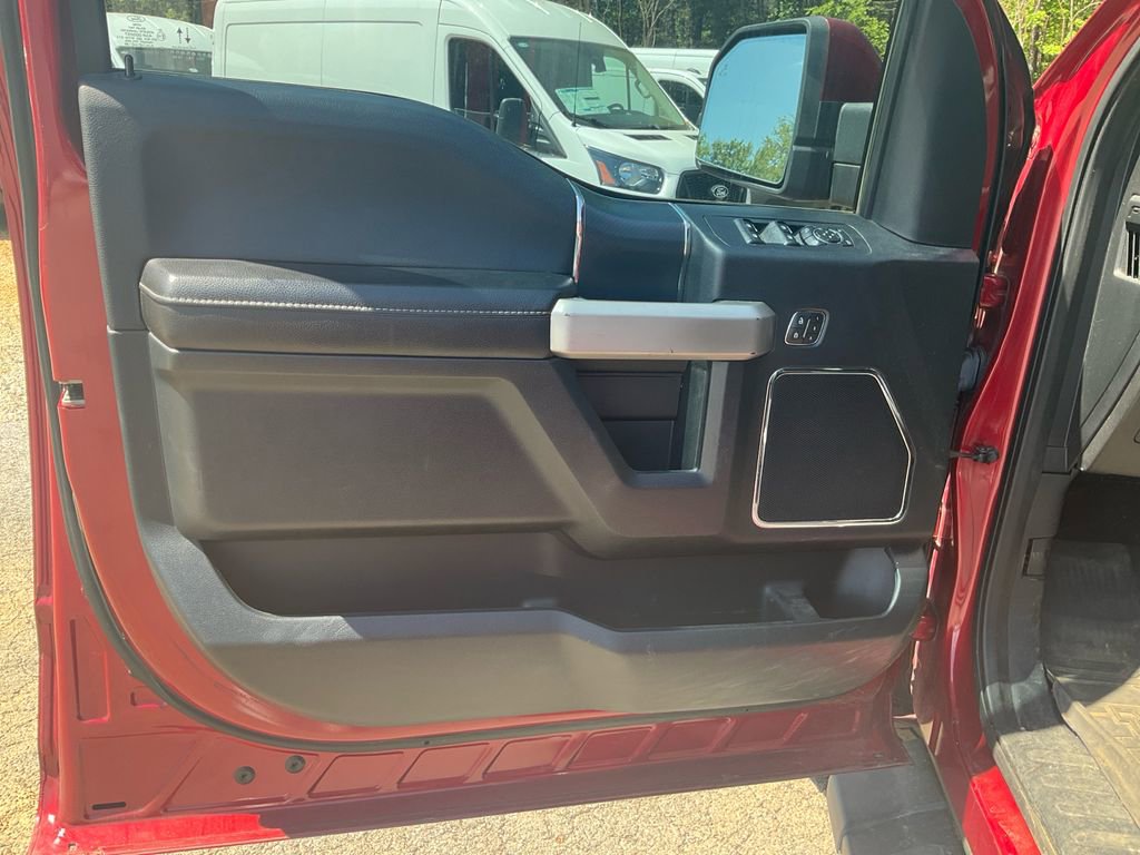 Used 2019 Ford F150 Lariat w/ Equipment Group 502A Luxury AWD/4WD image 17
