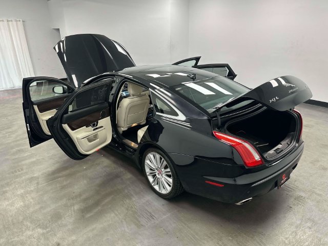 Used 2015 Jaguar XJ L Portfolio AWD/4WD image 18