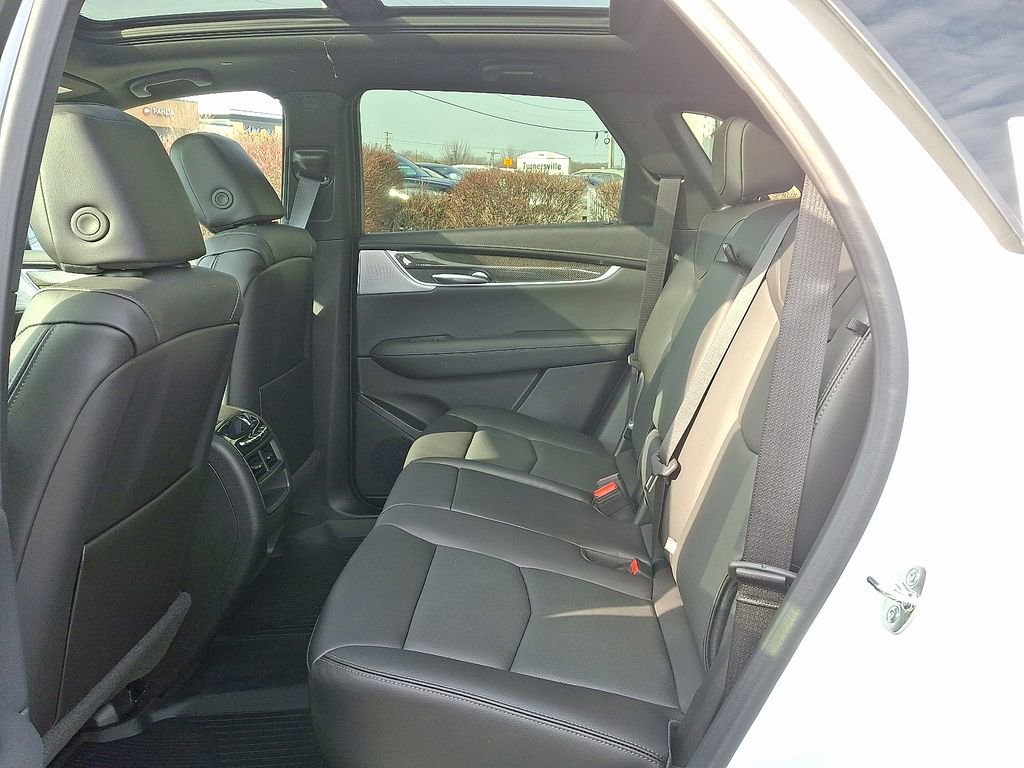 New 2026 Cadillac XT5 Sportv w/ LPO, Floor Liner Package image 5