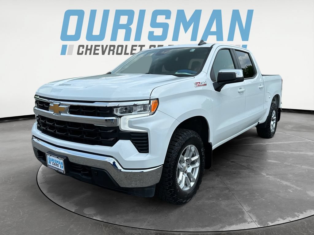 Used 2024 Chevrolet Silverado 1500 LT w/ Z71 Off-Road Package AWD/4WD image 2