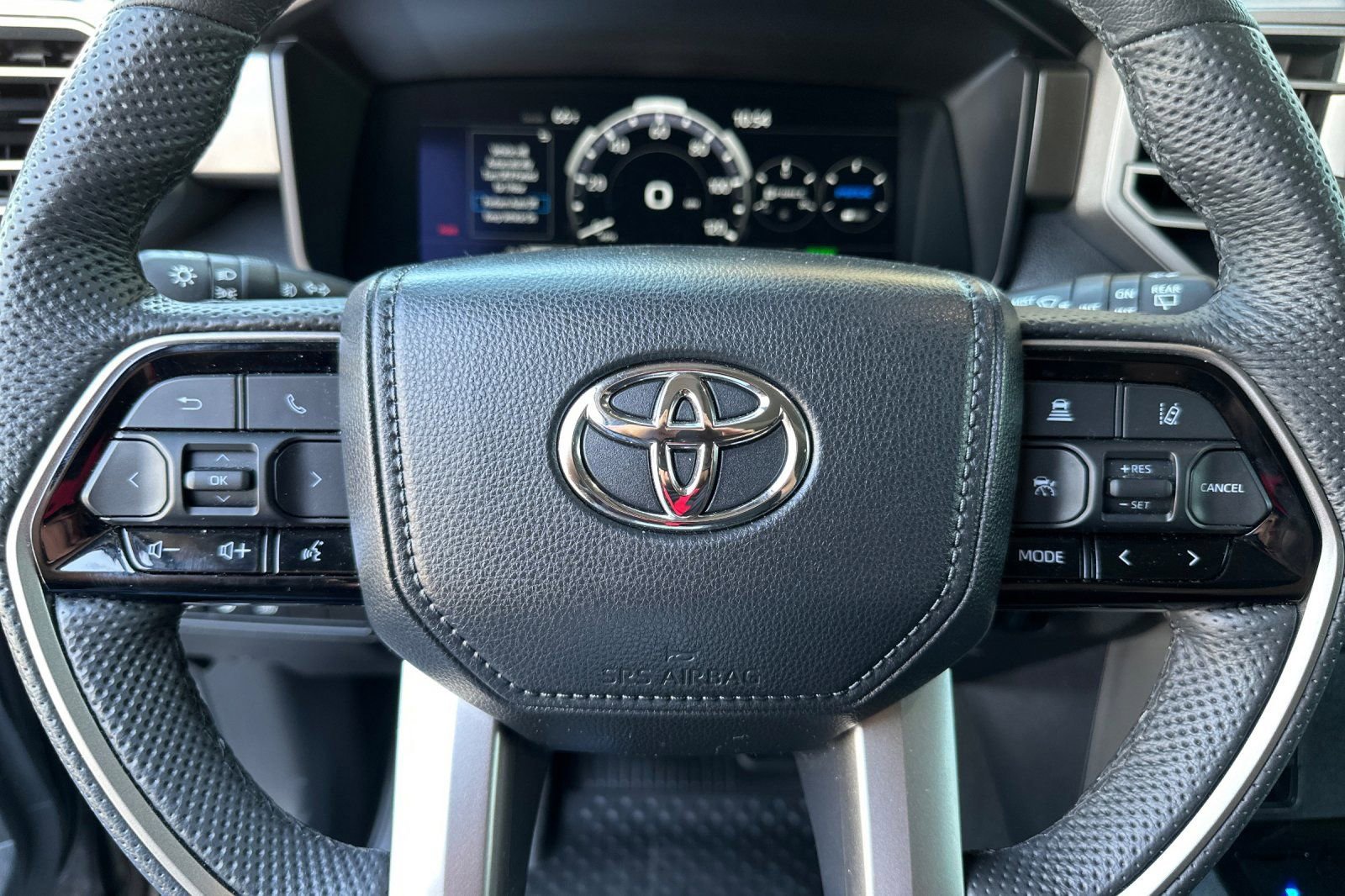 Used 2024 Toyota Sequoia SR5 w/ SR5 Premium Package AWD/4WD image 25