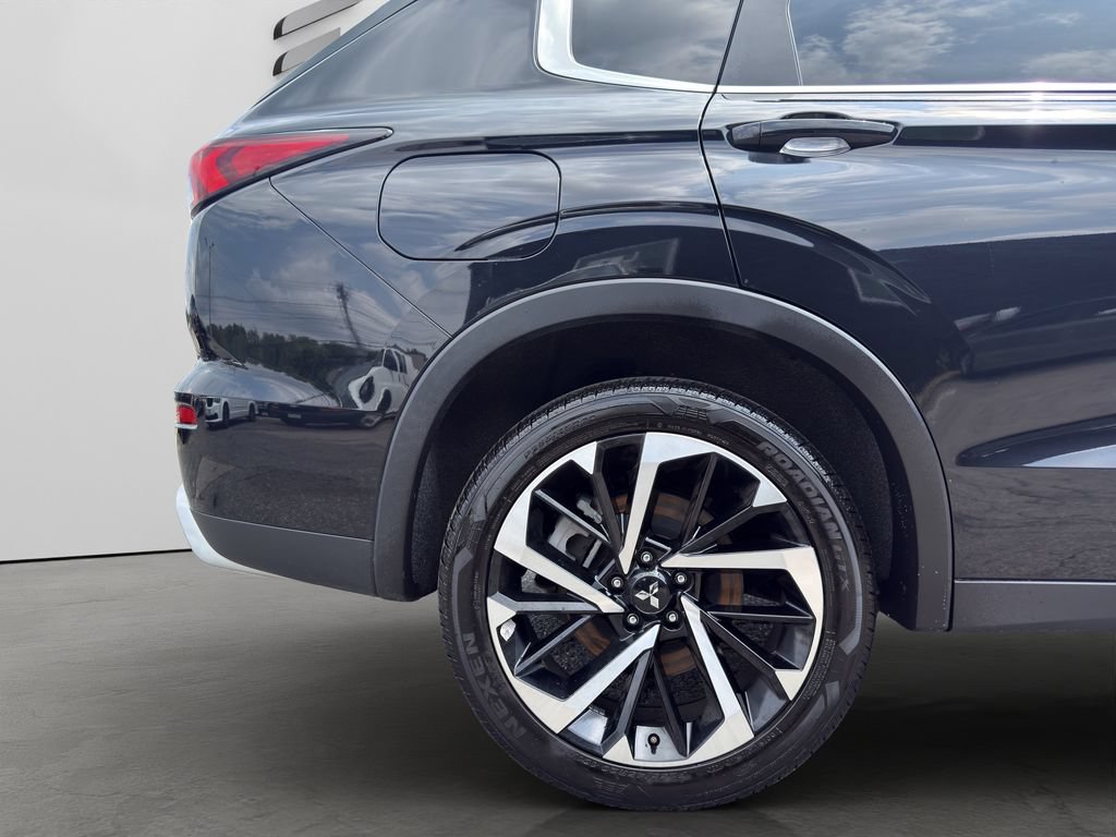 Used 2024 Mitsubishi Outlander SE AWD/4WD image 25