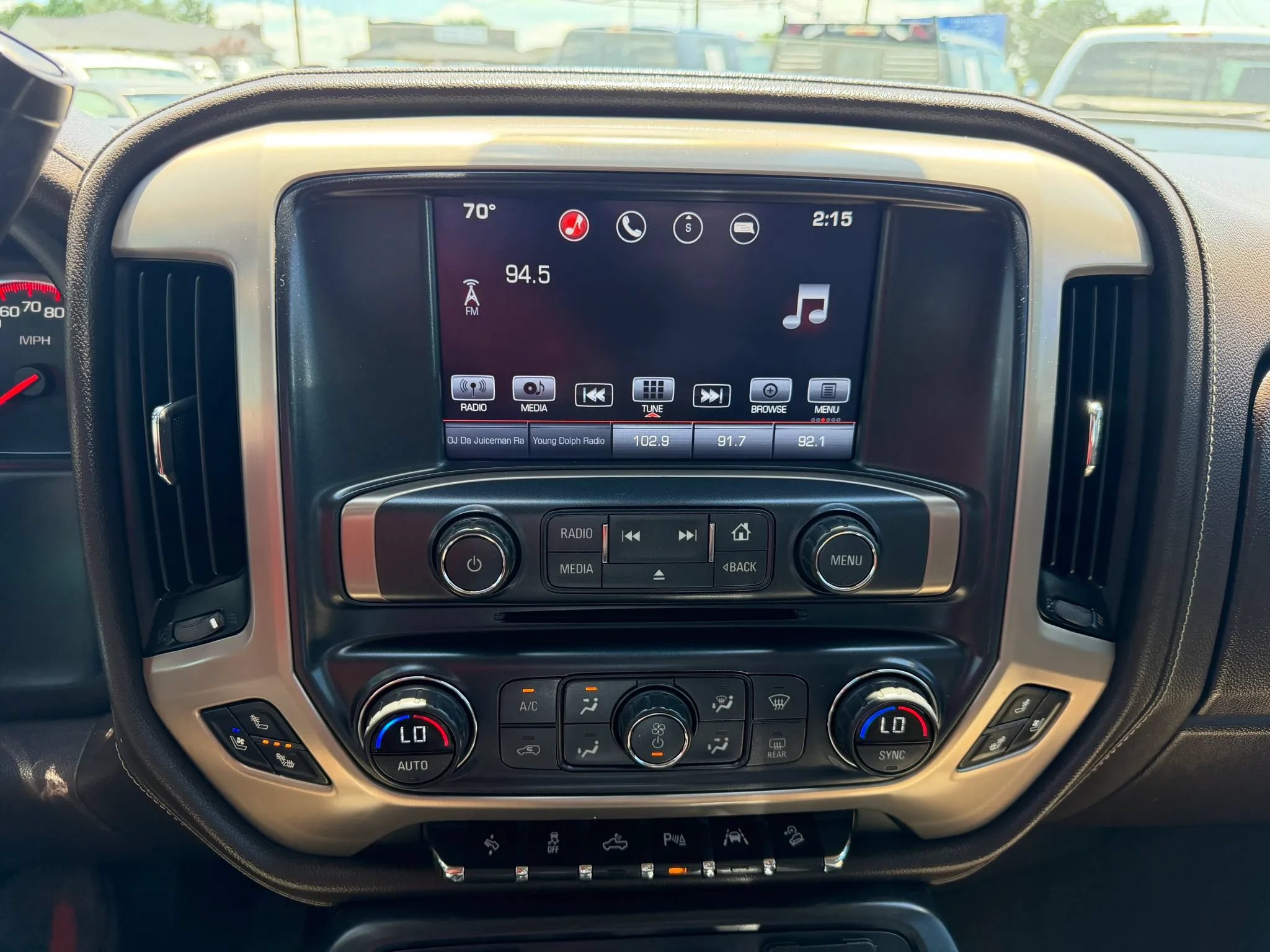 Used 2016 GMC Sierra 1500 Denali w/ Enhanced Driver Alert Package AWD/4WD image 16