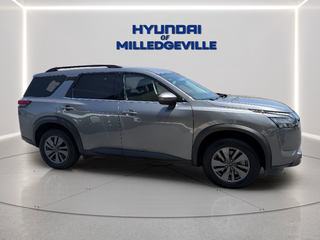 Used 2024 Nissan Pathfinder SV FWD image 7