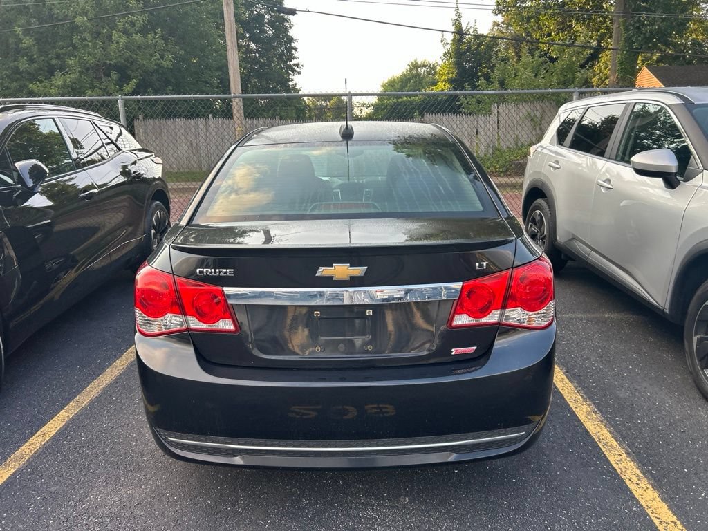 Used 2015 Chevrolet Cruze LT w/ Sun And Sound Package FWD image 7