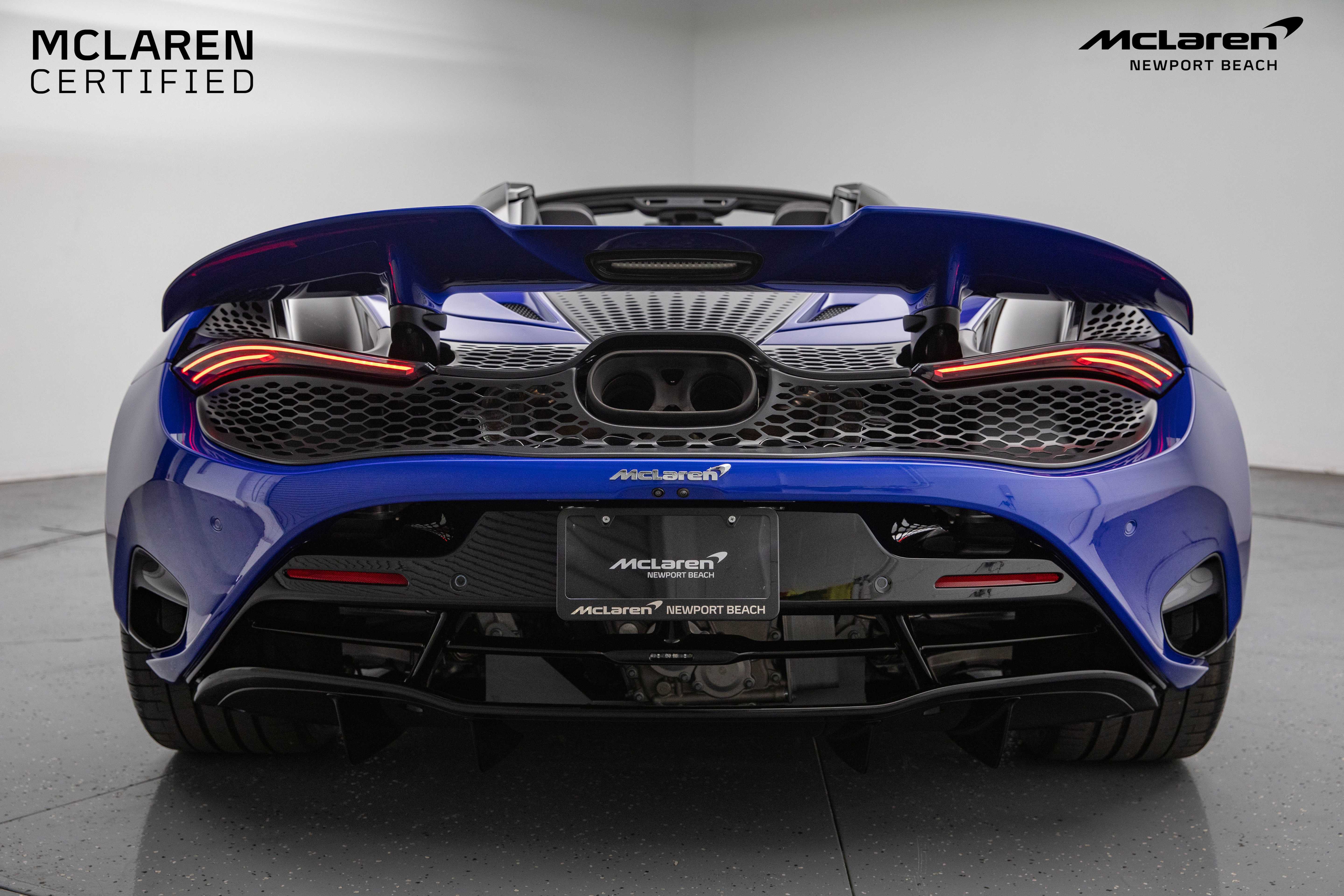 Used 2024 McLaren 750S Spider image 18