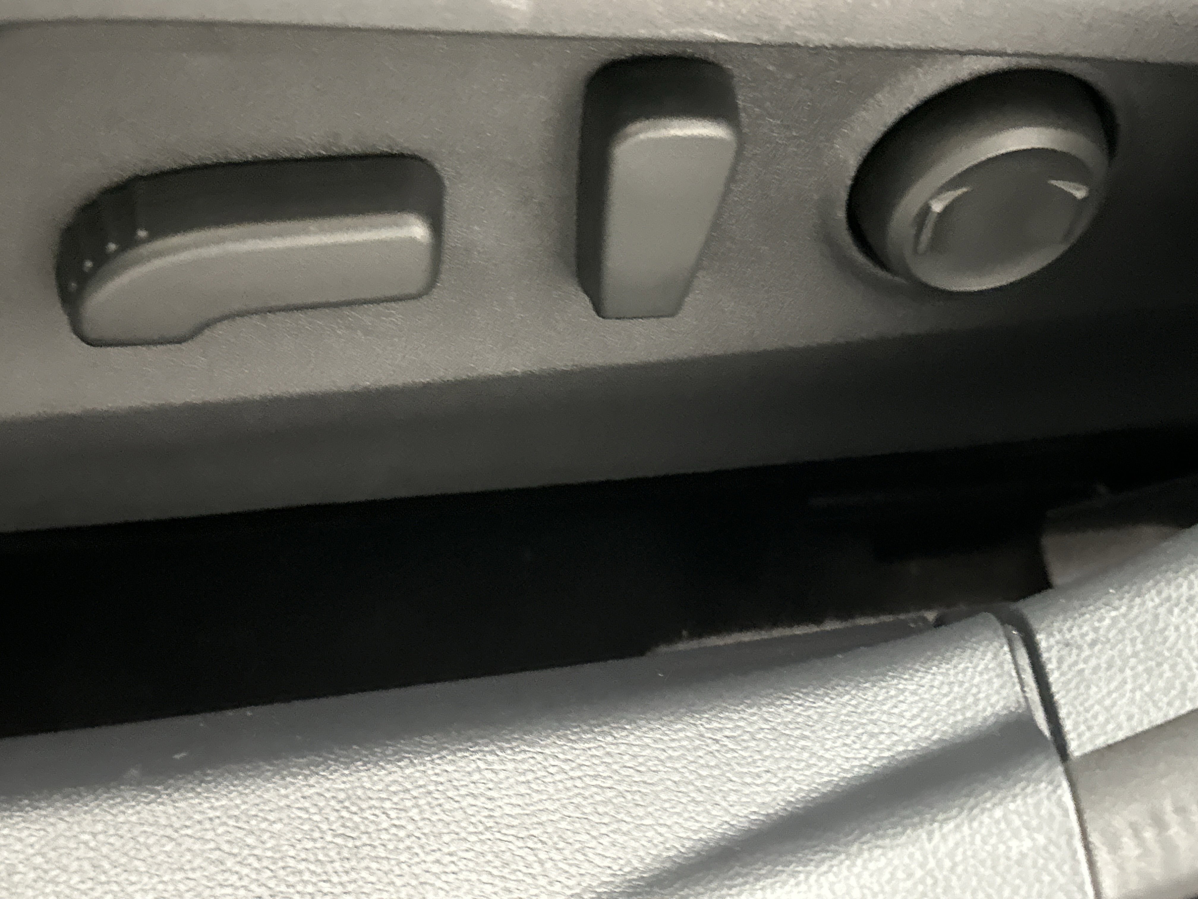 Used 2024 Subaru Outback Premium image 19