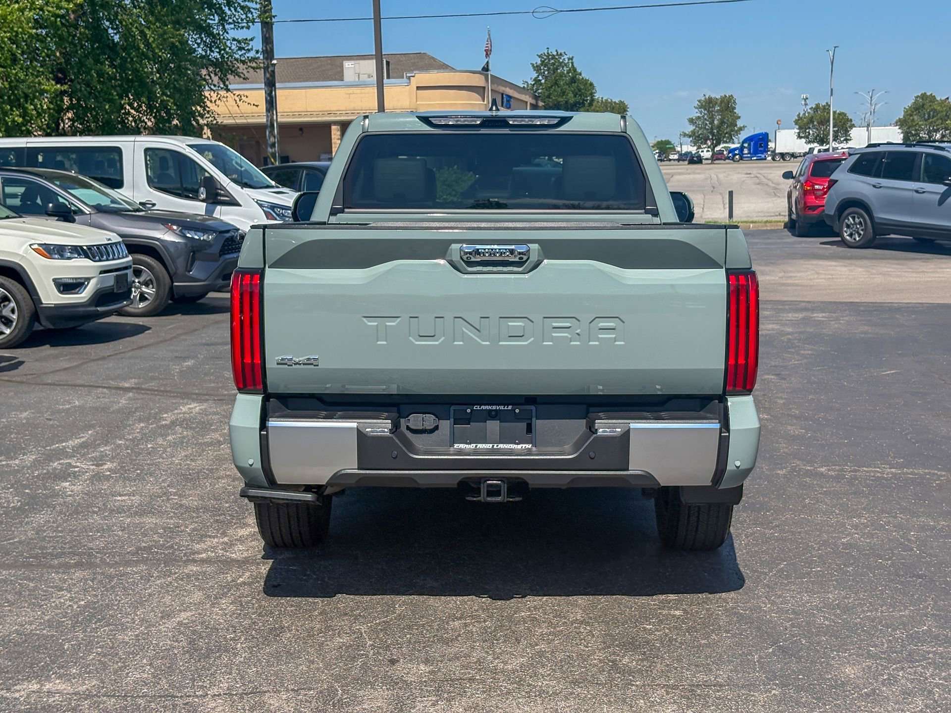 Used 2024 Toyota Tundra Limited w/ Power Package AWD/4WD image 13