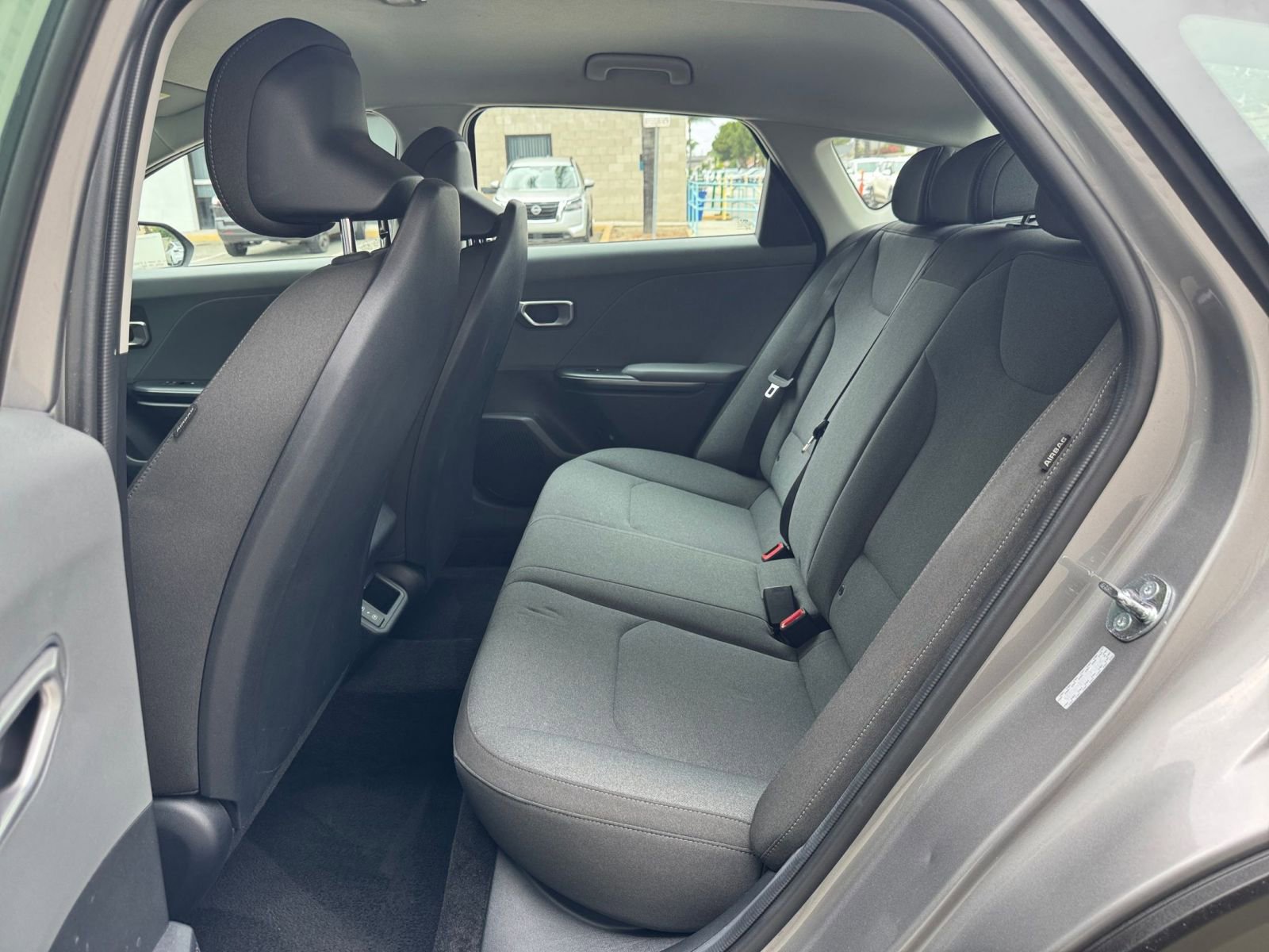Used 2025 Kia K4 FWD image 25