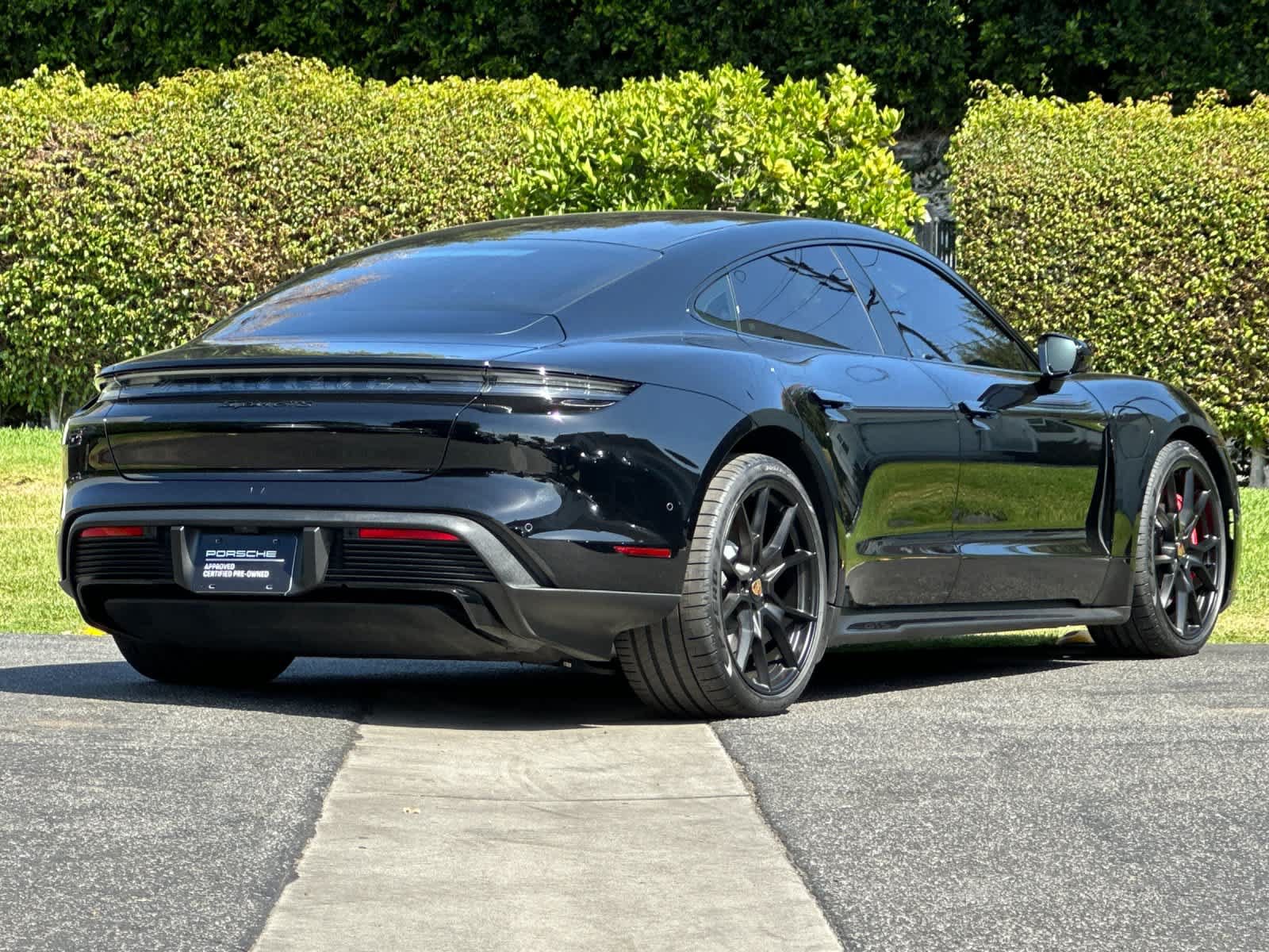 Certified 2024 Porsche Taycan GTS AWD/4WD image 8