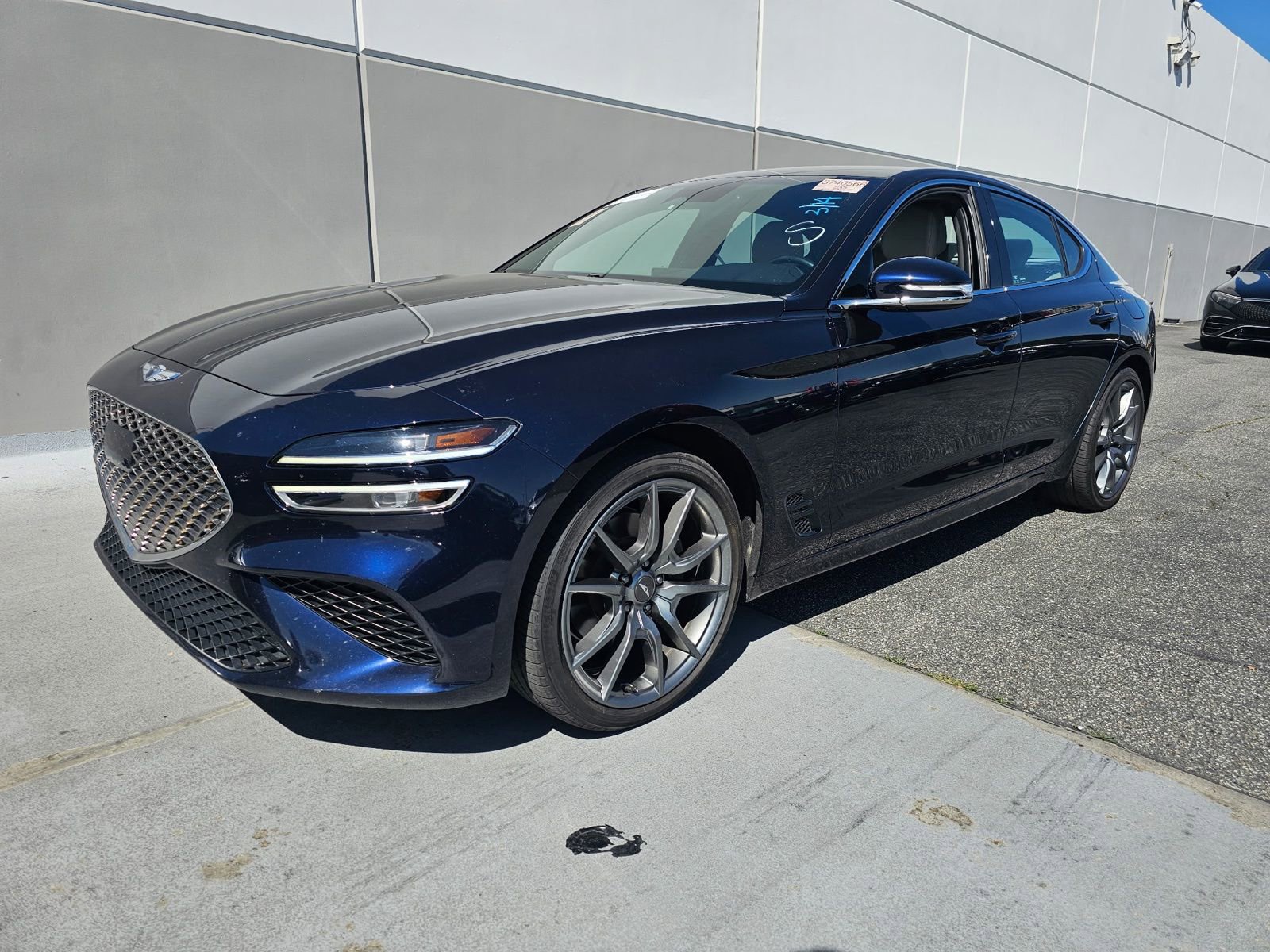 Used 2023 Genesis G70 2.0T image 4