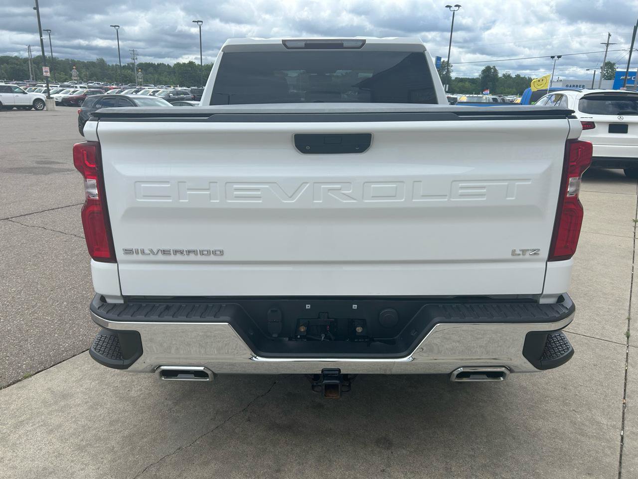 Used 2020 Chevrolet Silverado 1500 LTZ AWD/4WD image 6