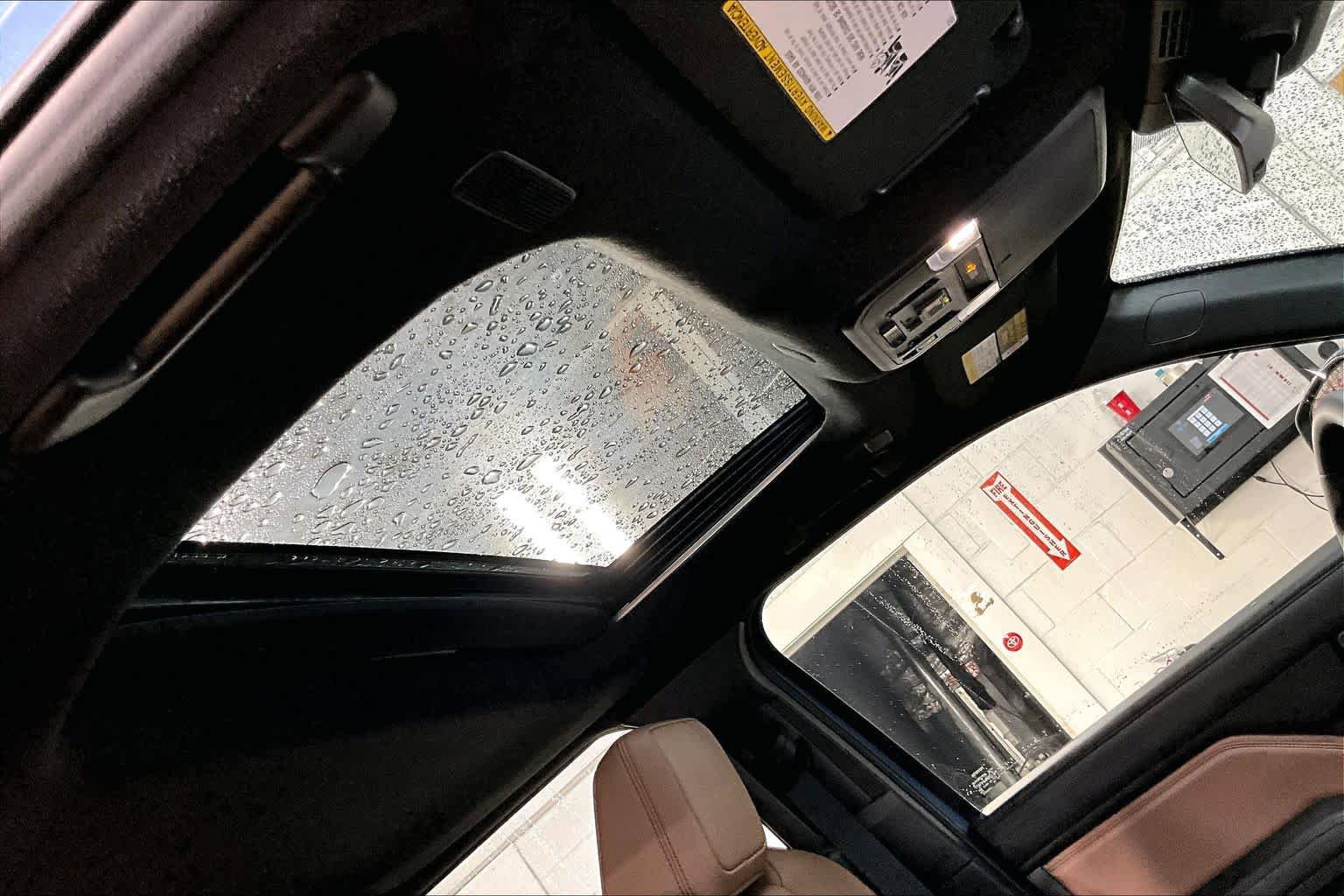 Used 2025 Toyota 4Runner Limited AWD/4WD image 14