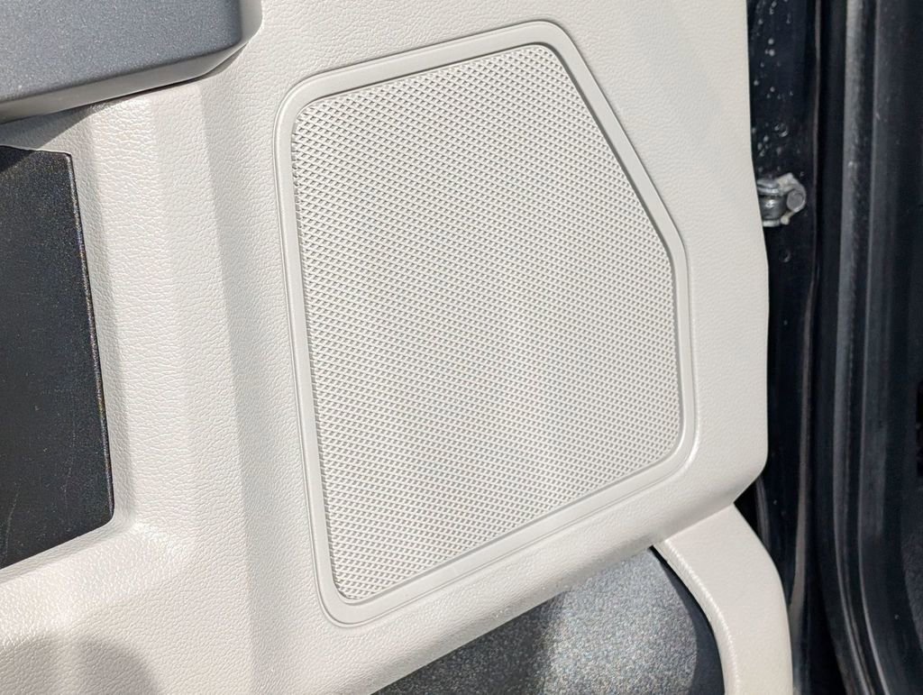 Used 2016 Ford F150 XLT w/ Equipment Group 302A Luxury image 24