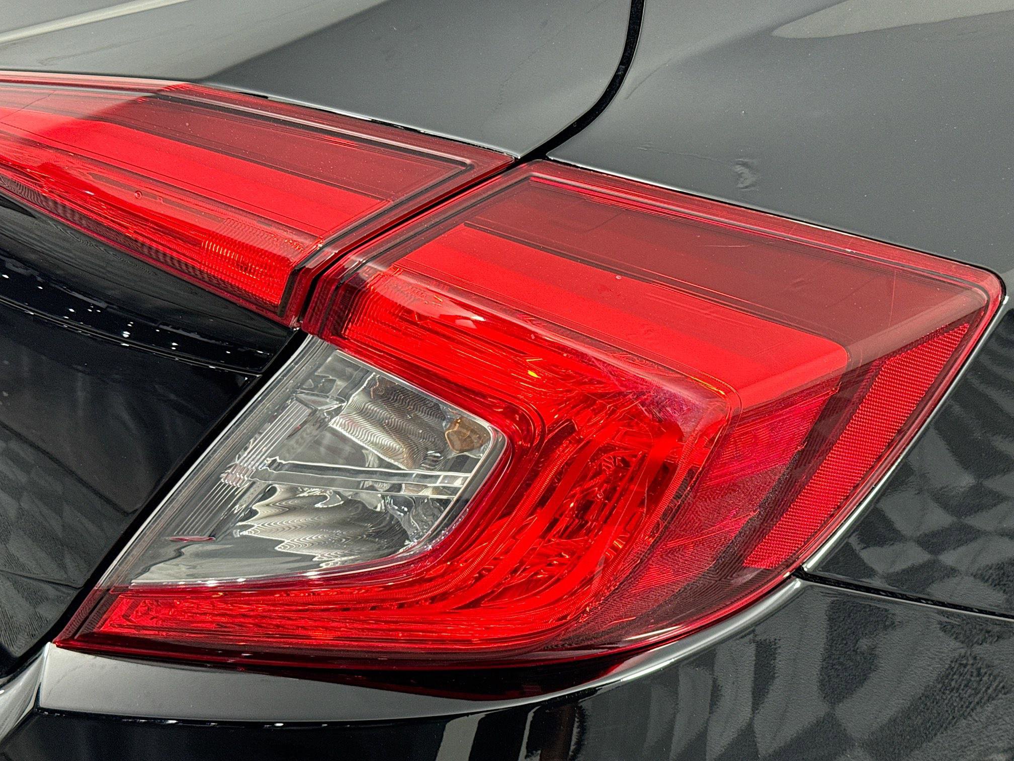 Used 2018 Honda Civic EX image 58