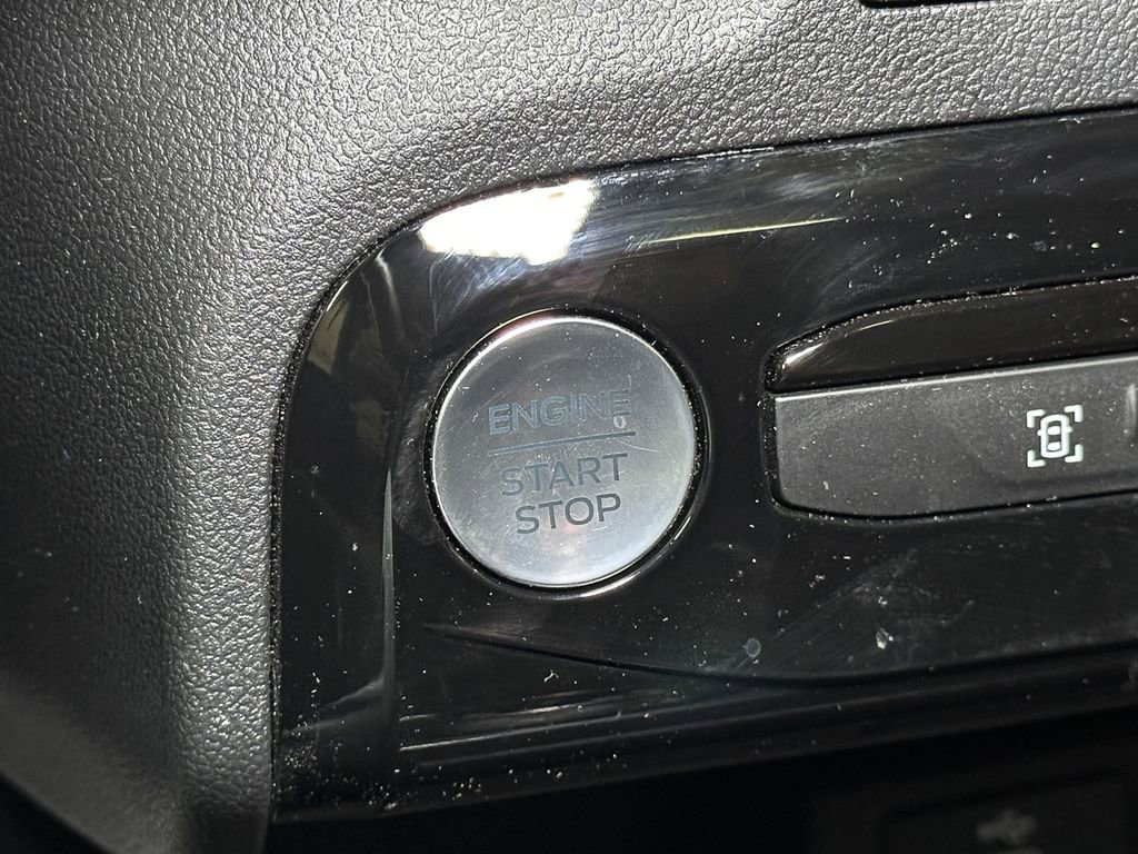 Used 2025 Ford Escape ST-Line w/ Tech Pack #1 AWD/4WD image 36