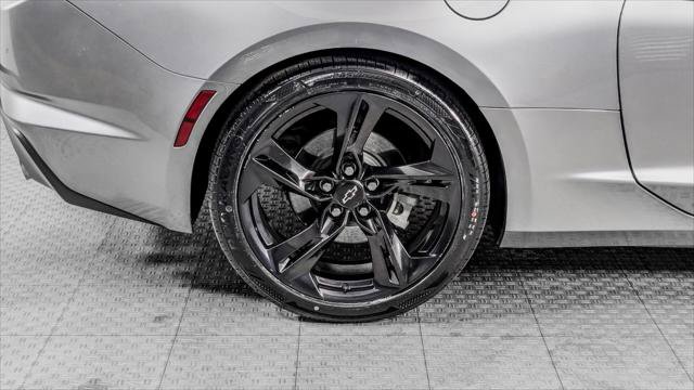 Used 2022 Chevrolet Camaro LT RWD image 29