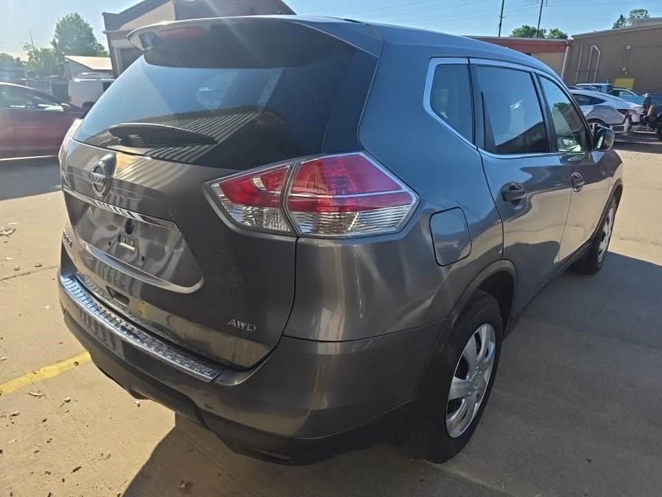 Used 2016 Nissan Rogue S AWD/4WD image 7