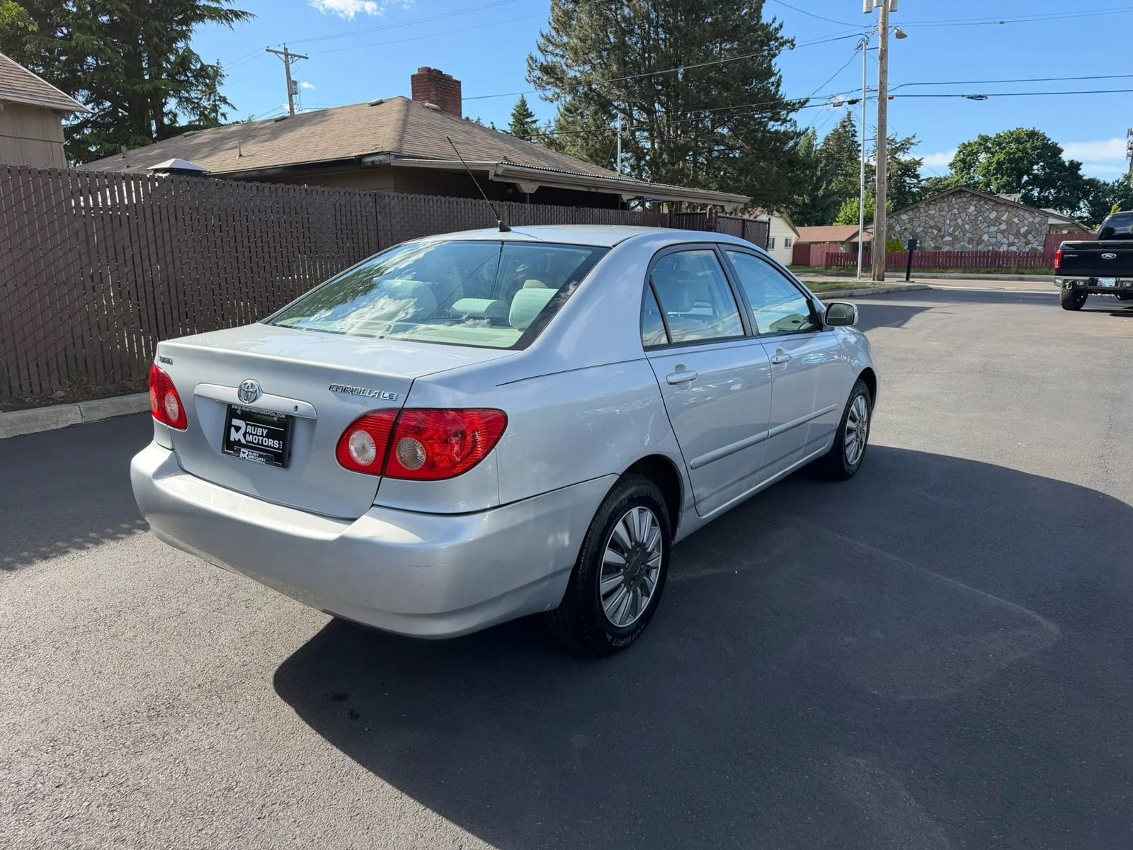 Used 2007 Toyota Corolla LE FWD image 4