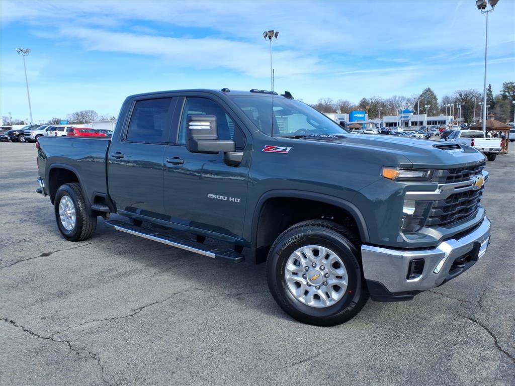 New 2026 Chevrolet Silverado 2500 LT image 2