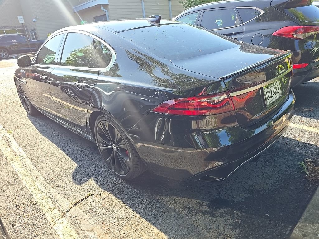 Used 2024 Jaguar XF R-Dynamic SE AWD/4WD image 5