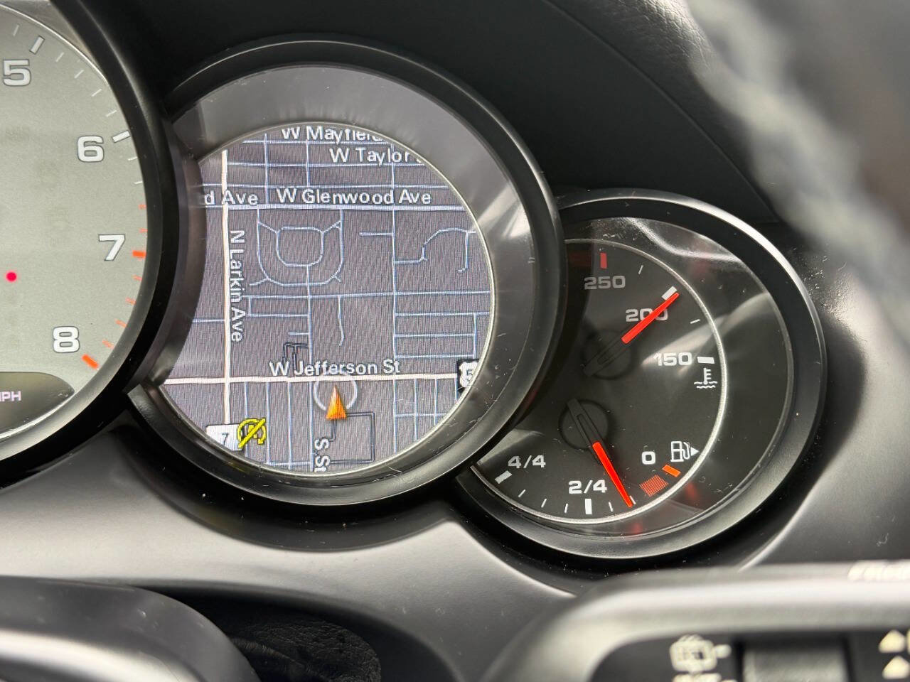 Used 2015 Porsche Cayenne S image 60