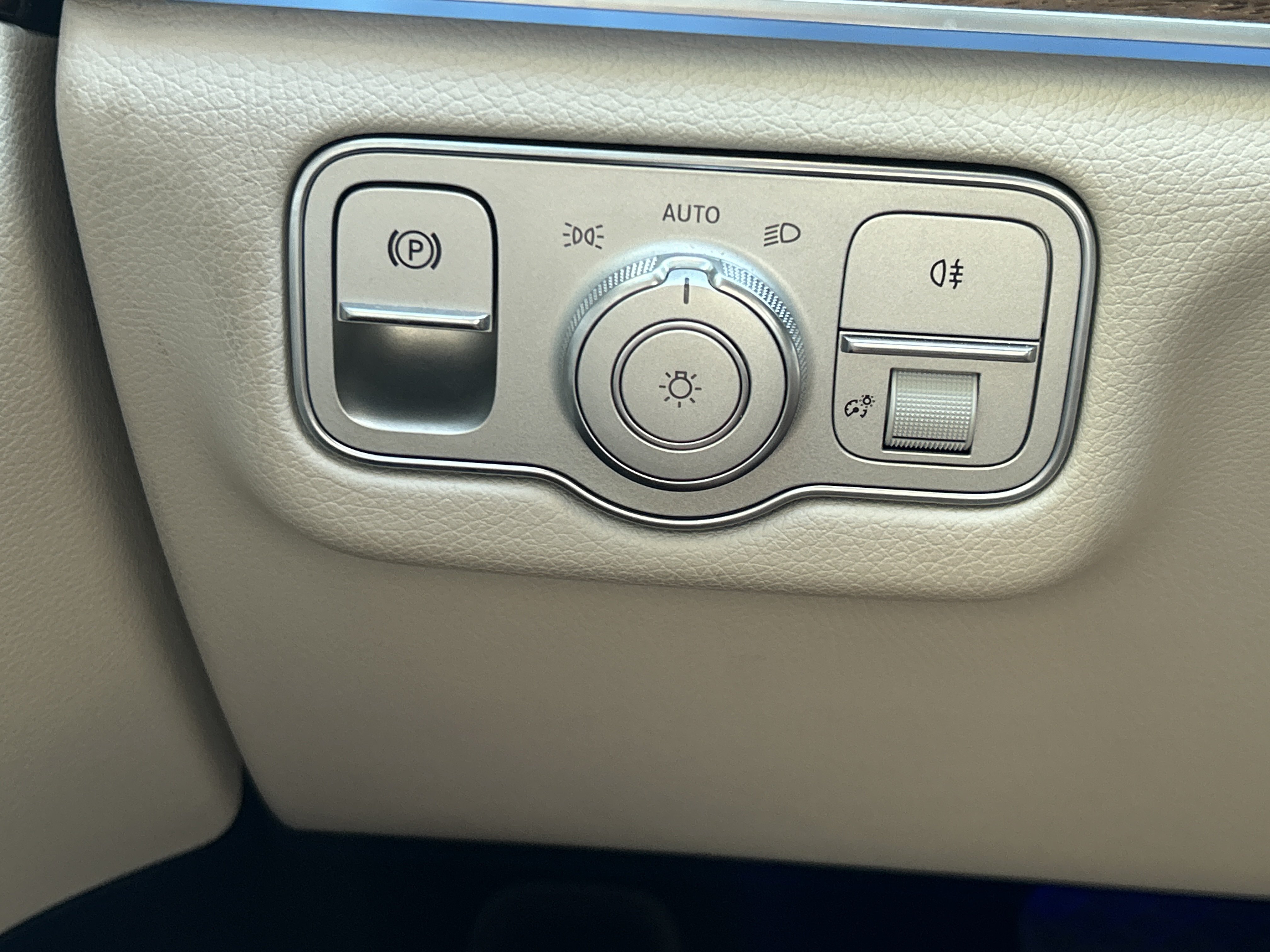 Certified 2024 Mercedes-Benz GLE 350 4MATIC image 23