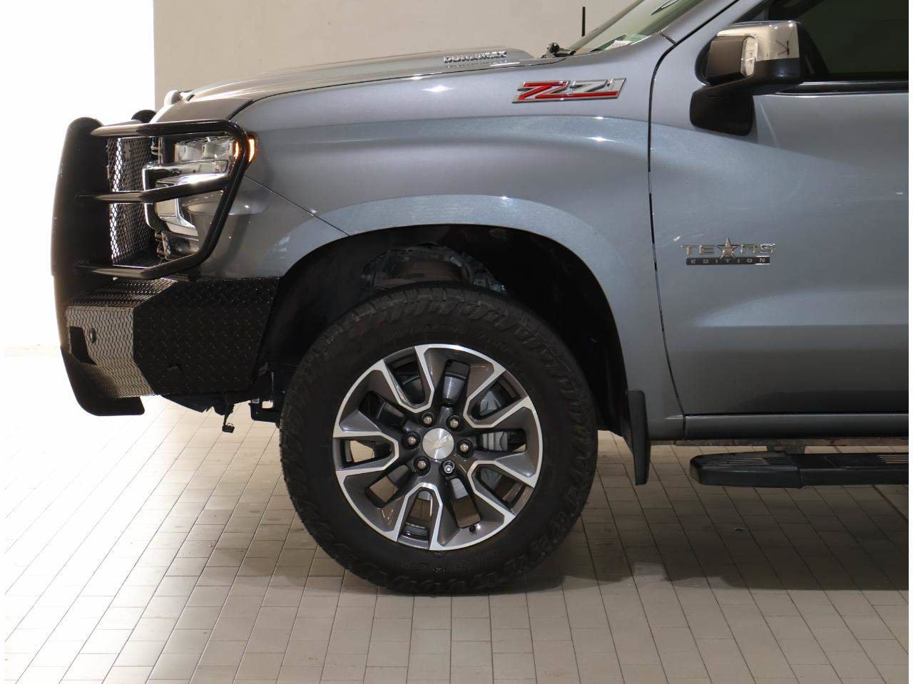 Used 2021 Chevrolet Silverado 1500 LT w/ Z71 Off-Road Package AWD/4WD image 4