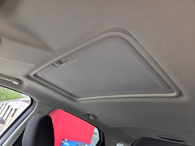 Used 2018 Ford EcoSport SE FWD image 19