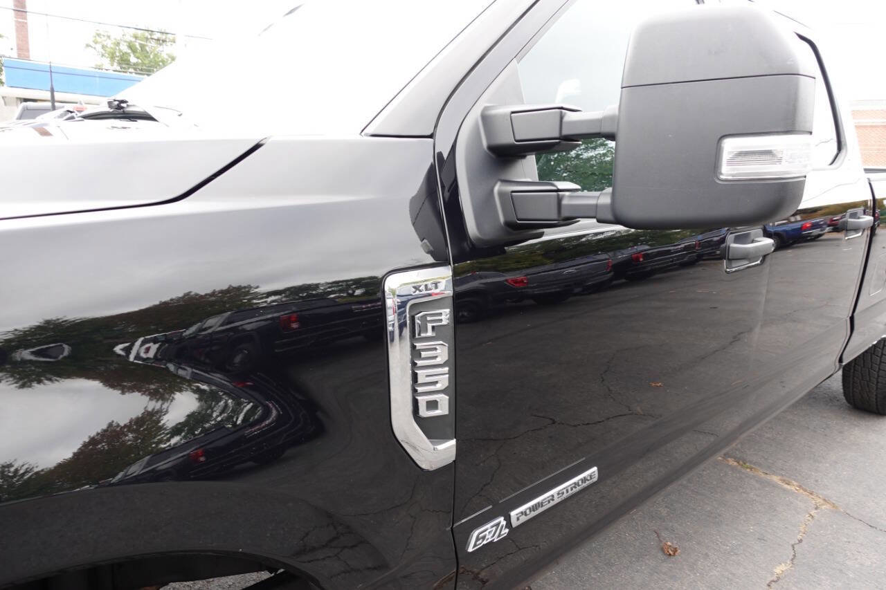 Used 2022 Ford F350 XLT w/ XLT Value Package image 7