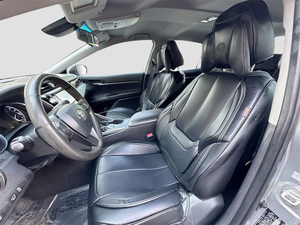 Used 2020 Toyota Camry LE image 18