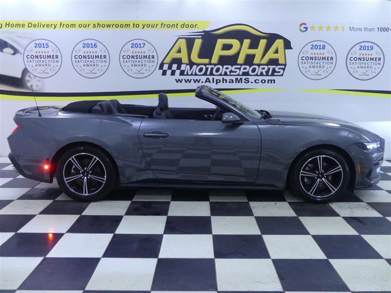 Used 2025 Ford Mustang Premium image 32