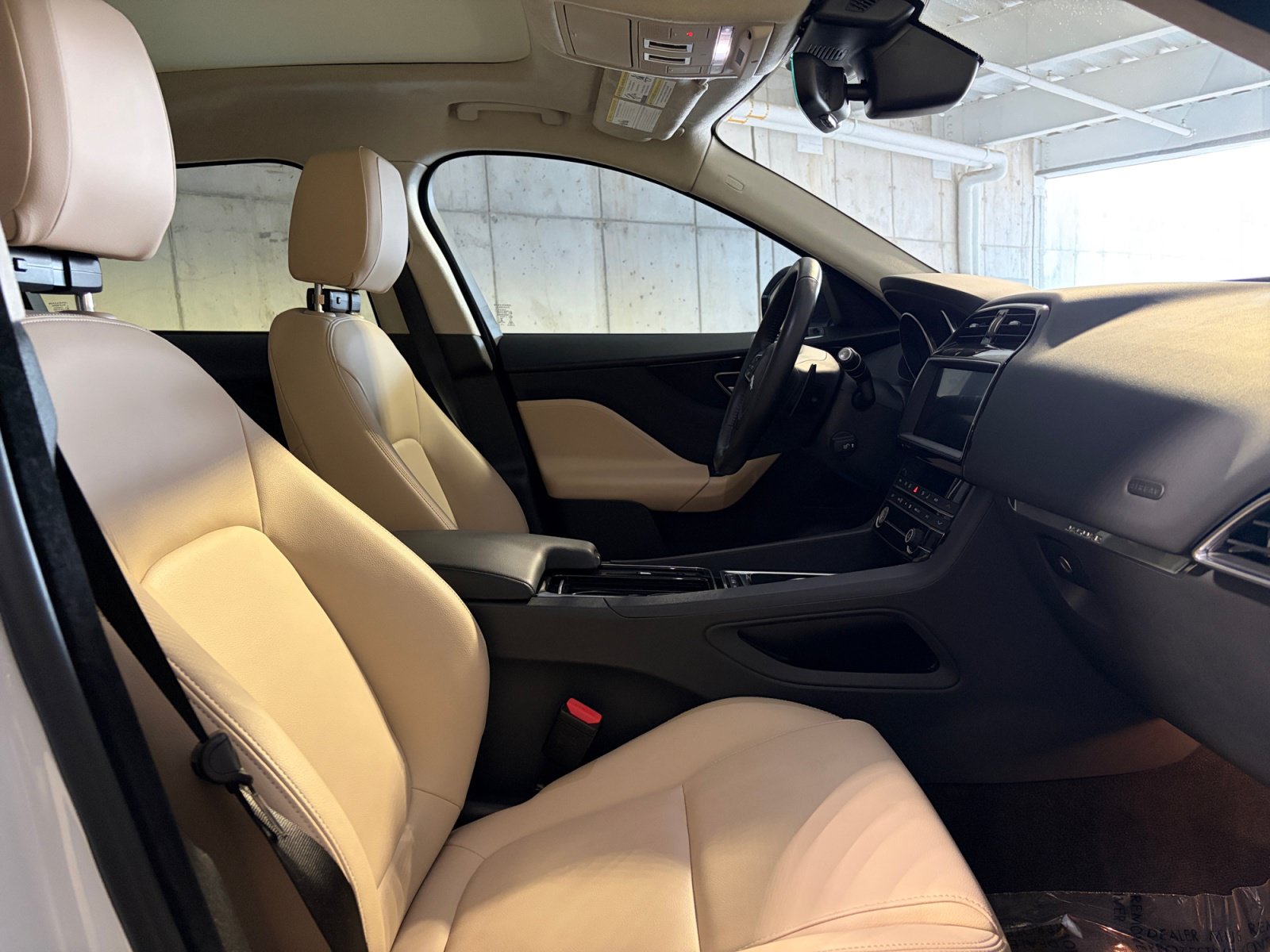 Used 2020 Jaguar F-PACE Premium AWD/4WD image 22