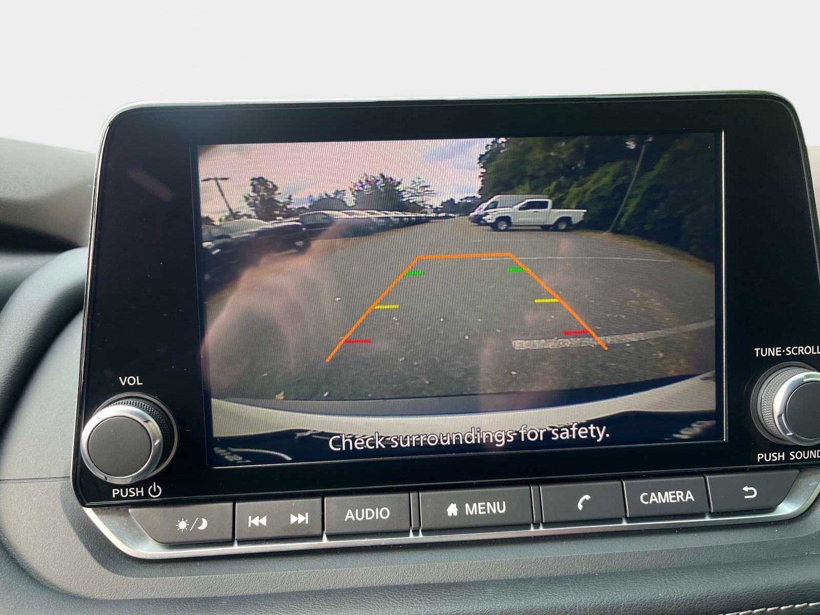 Used 2023 Nissan Rogue SV w/ SV Premium B Package image 24