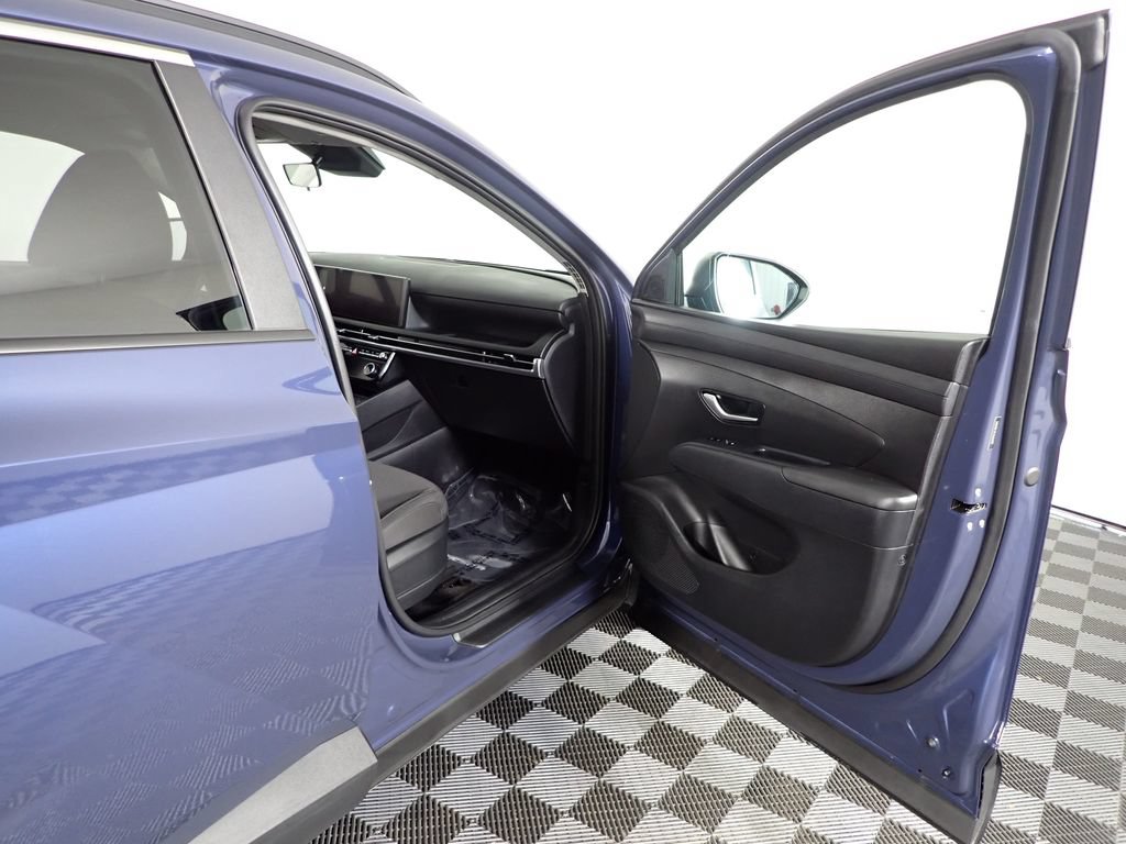 Used 2025 Hyundai Tucson SEL AWD/4WD image 37