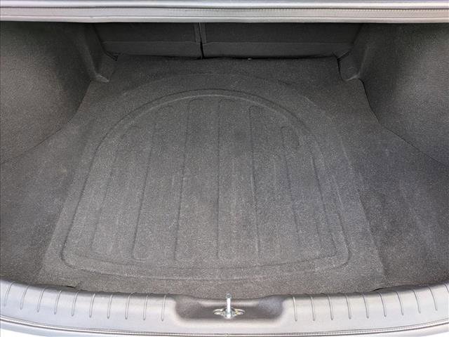 Used 2021 Hyundai Elantra Limited image 6