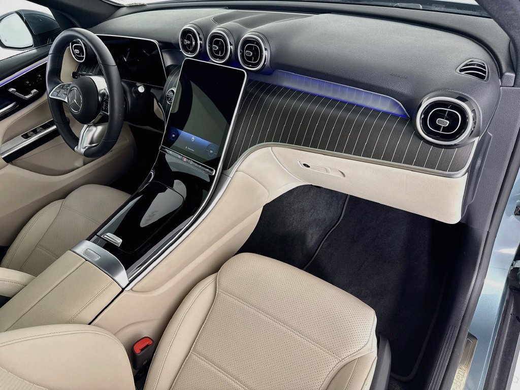Certified 2026 Mercedes-Benz GLC 300 image 17