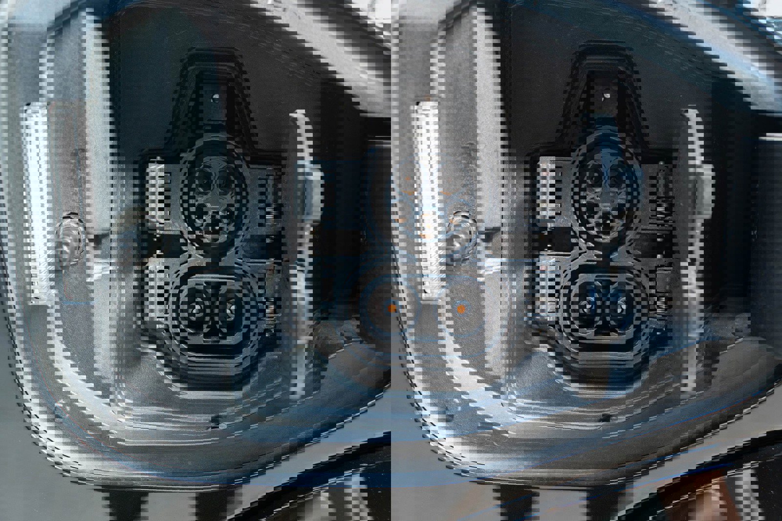 Used 2023 Nissan Ariya AWD image 6