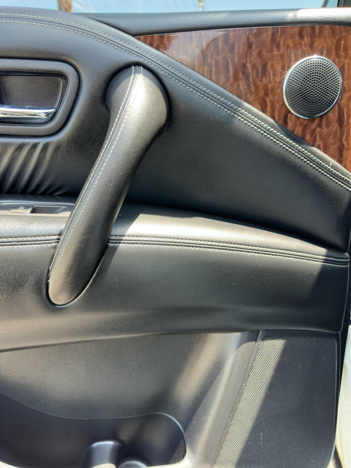 Used 2020 Nissan Armada Platinum w/ Captain's Chairs Package image 37